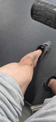 Gymbro that likes to flex - Alternate Photo
