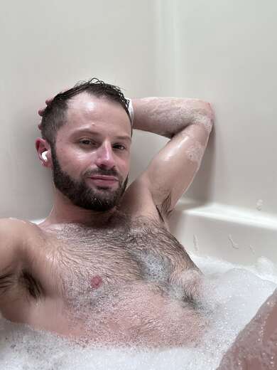 Ready and willing - Gay Male Escort in Portland - Main Photo