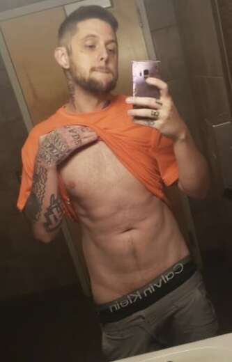 Straight, tattoos, masc, houseboy - Alternate Photo