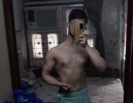 Offering companionship services to women. - Straight Male Escort in Prague - Main Photo