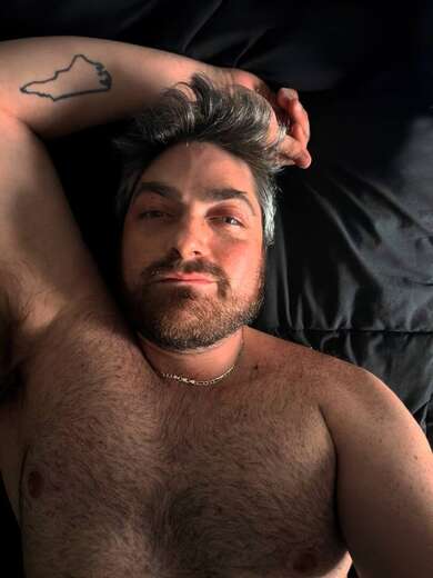 Clean, confident, quietly irresistible - Alternate Photo