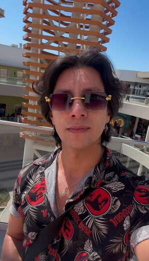 CHAVO EDUCADO PROFESIONAL - Gay Male Escort in San Diego - Main Photo