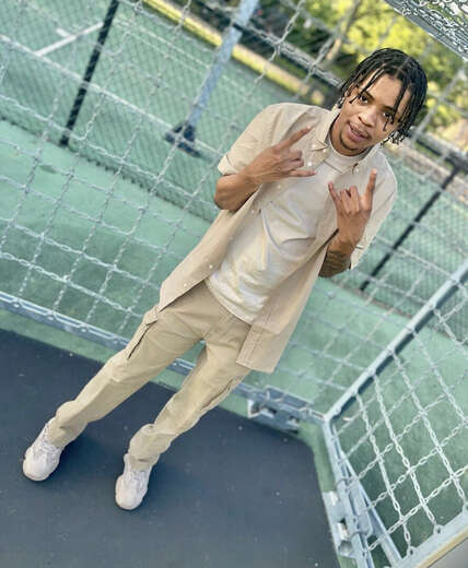 IM WHAT YOU'RE LOOKING FOR 📲 - Alternate Photo