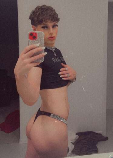 femboy fantasy 💋 - Alternate Photo