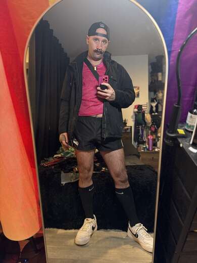 Discreet, reliable, charming professional - Alternate Photo