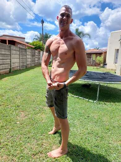 Easy going, open minded man - Straight Male Escort in South Africa - Main Photo