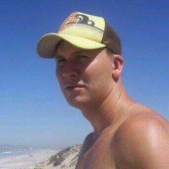 Layed back, friendly and open minded - Straight Male Escort in South Africa - Main Photo