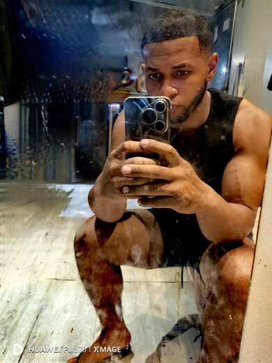Sports body...body builder - Alternate Photo