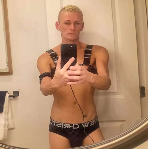 Kind Fun Guy To Relax With - Gay Male Escort in Tampa - Main Photo
