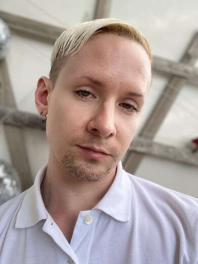 Cute, funny, caring young guy - Alternate Photo