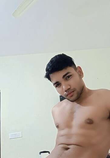 Hot Indian vers bottom here for fun - Gay Male Escort in Toronto - Main Photo