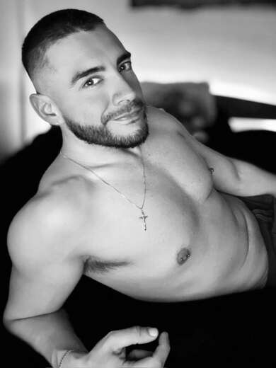 A cute Latino guy in Toronto - Gay Male Escort in Toronto - Main Photo