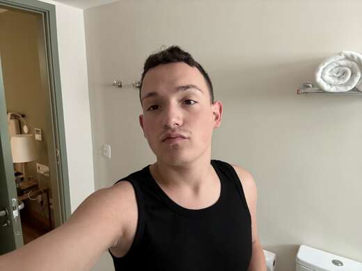 E! Nice to meet you - Alternate Photo