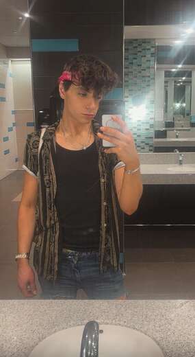 Boss boi aka sexy twink - Alternate Photo