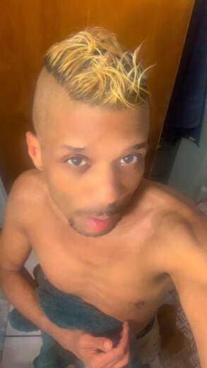 Stylish tall sexy guy - Gay Male Escort in Utica - Main Photo