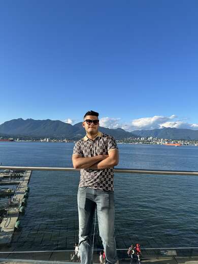 Ambivert/ expressive/ emotional/ fun lovin - Straight Male Escort in Vancouver - Main Photo