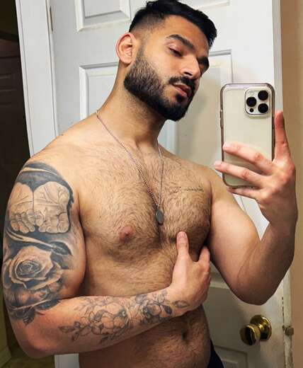 Bottom here - Gay Male Escort in Vancouver - Main Photo