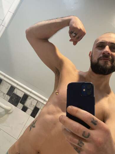 Strong aggressive man - Bi Male Escort in Los Angeles - Main Photo