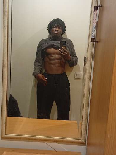 Chocolate boy for massage and s3x - Alternate Photo