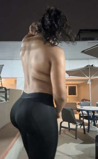 Big booty boy - Alternate Photo