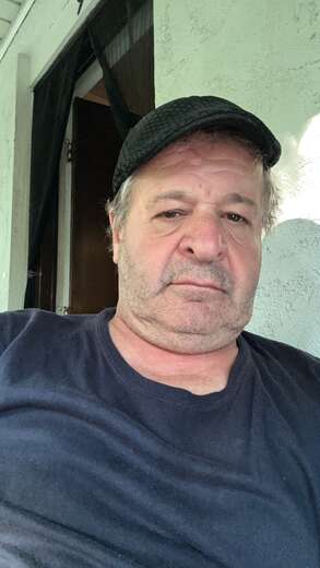 I am a white Caucasian 60 years old, - Straight Male Escort in Westchester - Main Photo