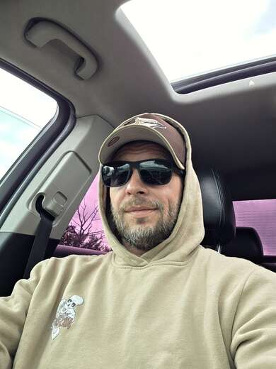 Come be my companion - Straight Male Escort in Windsor - Main Photo