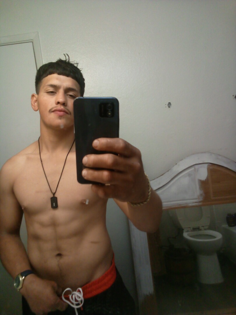 Adventourous charming latino | Straight Male Escort in Tucson | MintBoys