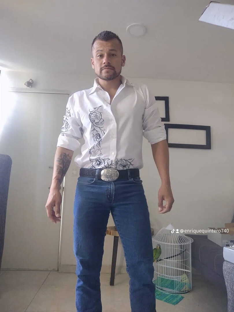 SOY LATINO MEXICANO NUEVO CIUDAD | Gay Male Escort in Tucson | MintBoys