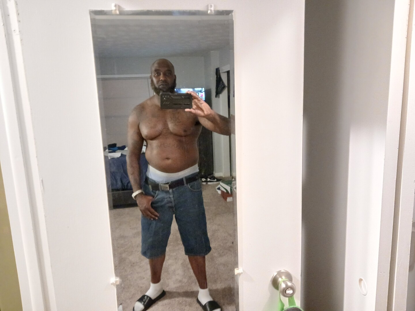 Tall Dark Handsome | Straight Male Escort in Jacksonville | MintBoys