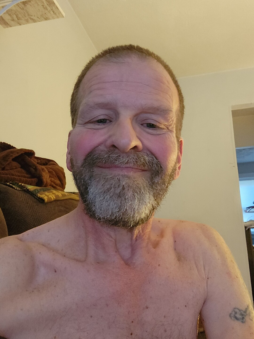 Looking to have fun | Straight Male Escort in Milwaukee | MintBoys