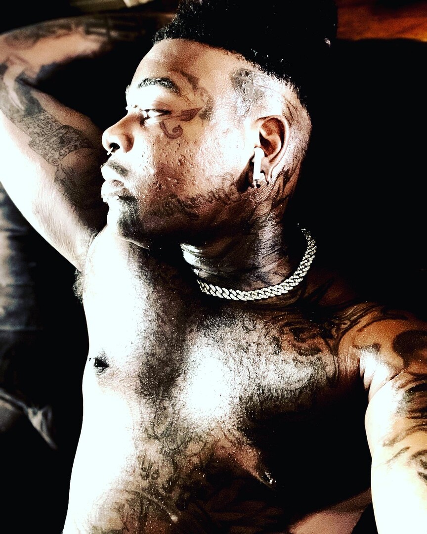 Here for your needs | Straight Male Escort in St. Louis | MintBoys