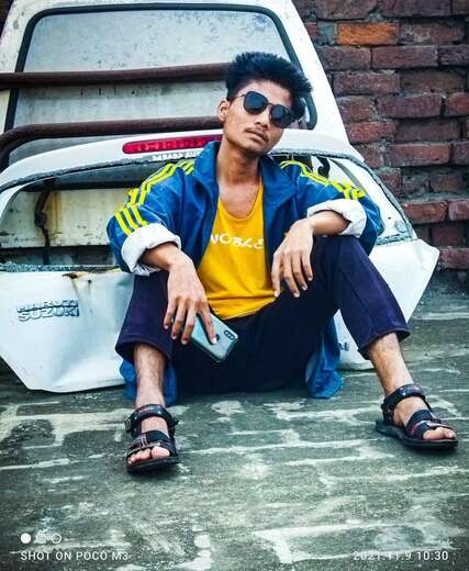 Hi I'm danesh - Alternate Photo