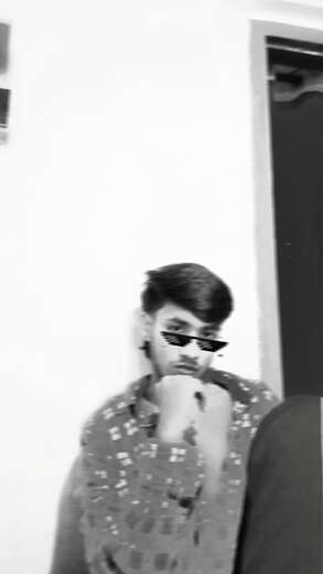Hyy I'm akash - Alternate Photo