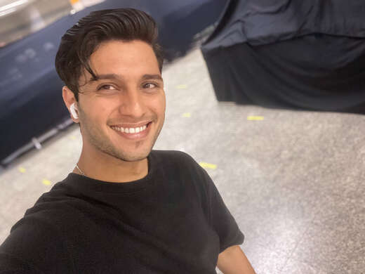 Can heal stress politely man with soulful - Alternate Photo