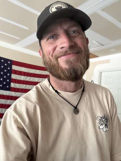 Experienced & Professional Marine Veteran - Alternate Photo
