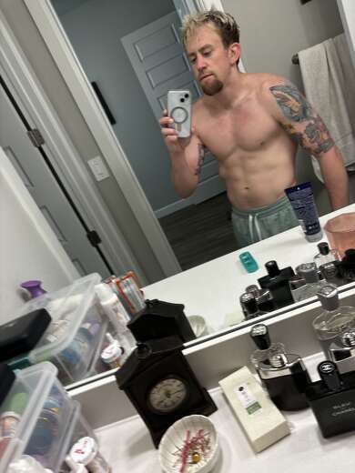 Masculine Bro type - Alternate Photo