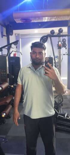 I'm Fahad here a student of College - Alternate Photo