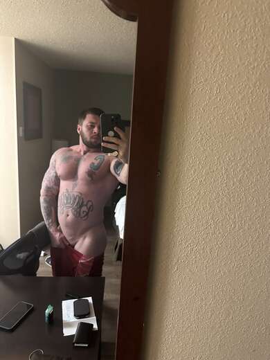 HOT!! STRONG ATHLETIC MALE FOR YOU! - Alternate Photo
