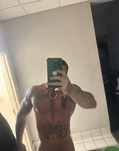 HOT!! STRONG ATHLETIC MALE FOR YOU! - Alternate Photo