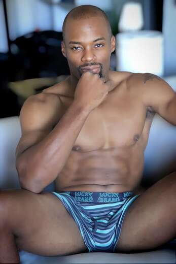 Sexy Fit Black Men Masseuse *famales only* - Straight Male Escort in Las Vegas - Main Photo