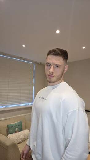 23 years old fitness model back in london - Alternate Photo