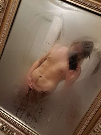 Stay at home (Gamer) - Straight Male Escort in London, Ontario - Main Photo