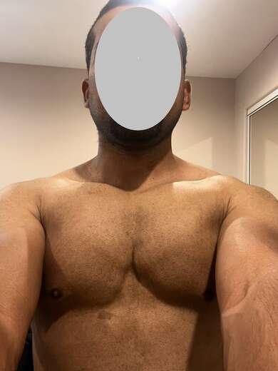 Amateur bodybuilder - Alternate Photo