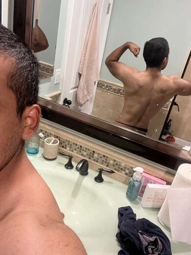 Amateur bodybuilder - Alternate Photo