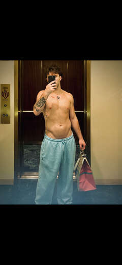 Str. 8 | Jock | dom Top - Alternate Photo