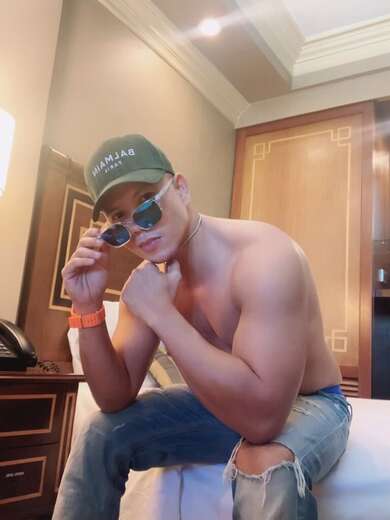 Are you looking for me? - Straight Male Escort in Manila - Main Photo