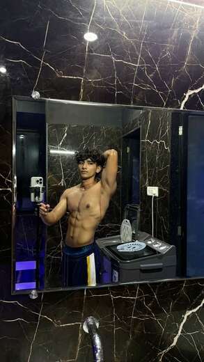 Gym feak ready to fulfill all fantasies - Alternate Photo