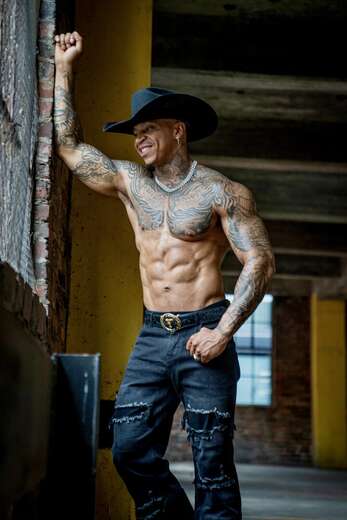 Male Masseuse Stripper - Alternate Photo