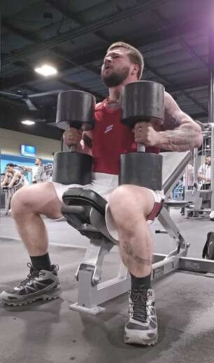 HOT!! STRONG ATHLETIC MALE FOR YOU! - Alternate Photo