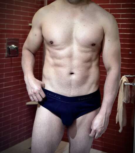 Shy guy for good times - Straight Male Escort in New York City - Main Photo